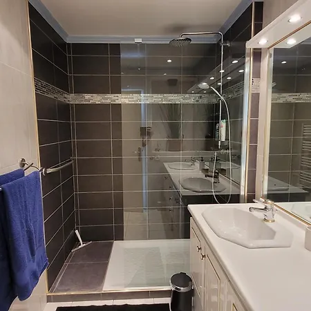 Le Toit Du Port ! Terrasses Spacieuses, Piscine, Climatisation, Parking Apartment Hyeres
