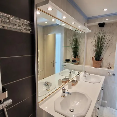 Piscine & Soleil A - T3 Spacieux Avec Clim & Exterieurs Appartement