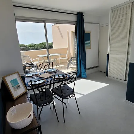 Le Toit Du Port ! Terrasses Spacieuses, Piscine, Climatisation, Parking Hyeres